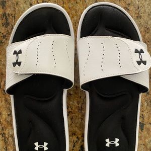 Under Armour Memory Foam Slides - Size 9 woman’s or 7 men’s